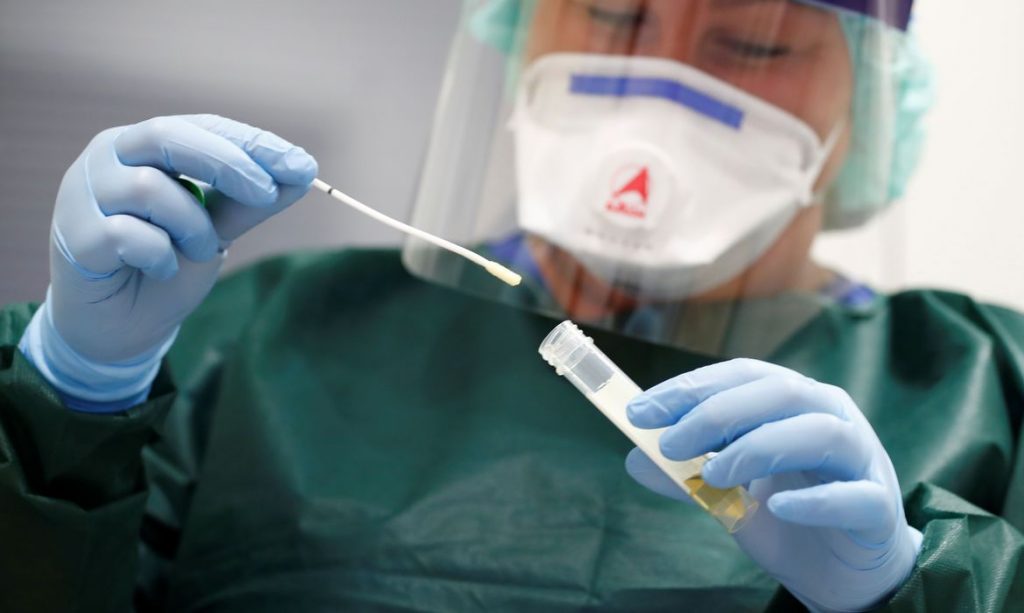Brasil confirma mais 6 casos de coronavírus; total de 25 pacientes