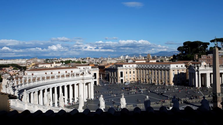 Vaticano concede indulgência plenária aos infectados pelo coronavírus