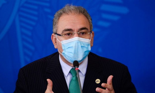 Queiroga anuncia 15,5 milhões de doses de vacina da Pfizer até junho