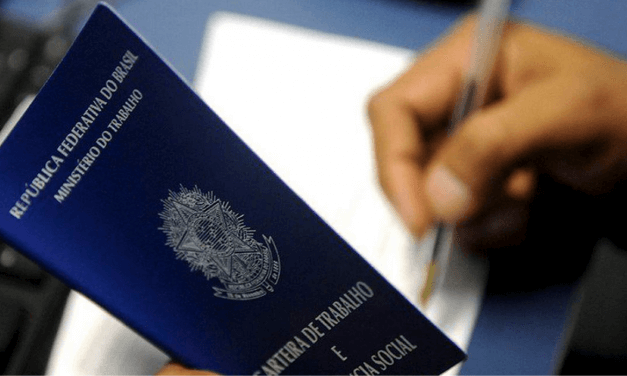 Caged: Brasil cria 120,9 mil empregos com carteira assinada em abril