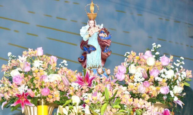 Nós estamos rezando por você