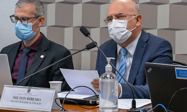 MEC estuda criação da primeira universidade federal digital do país