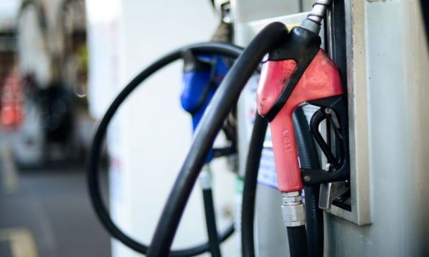 Petrobras diz que não antecipa decisões de reajuste de combustíveis