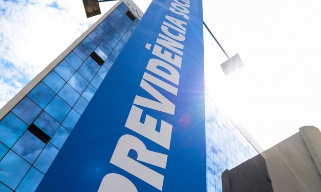 INSS começa a pagar hoje décimo terceiro antecipado