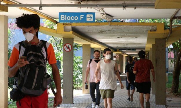 Capes disponibiliza 3.561 bolsas a 213 instituições de ensino superior