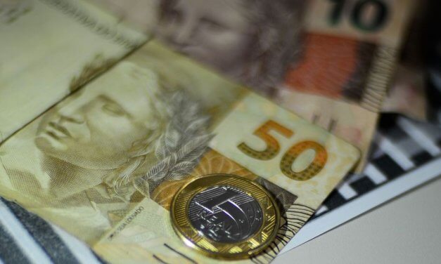 Beneficiários com NIS final 3 recebem hoje Auxílio Brasil