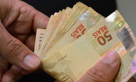 Trabalhadores nascidos em novembro podem sacar até R$ 1 mil no FGTS