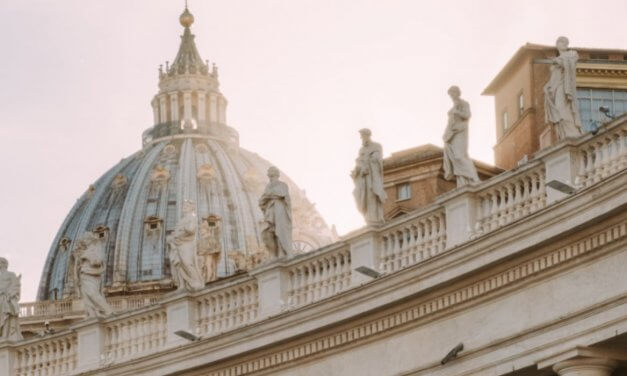 Papa nomeia três mulheres para o Dicastério para os Bispos