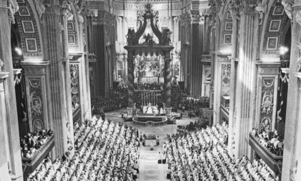 Sessenta anos atrás o primeiro ato do Concílio, porta da Igreja aberta para o mundo