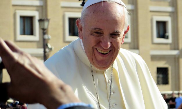 Em novembro, CHARIS promoverá evento que terá participação do Papa