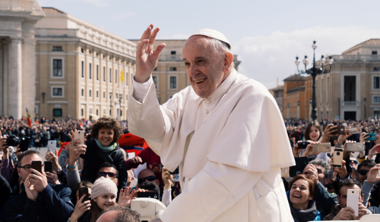 Papa pede inteligência artificial voltada para a paz e fraternidade