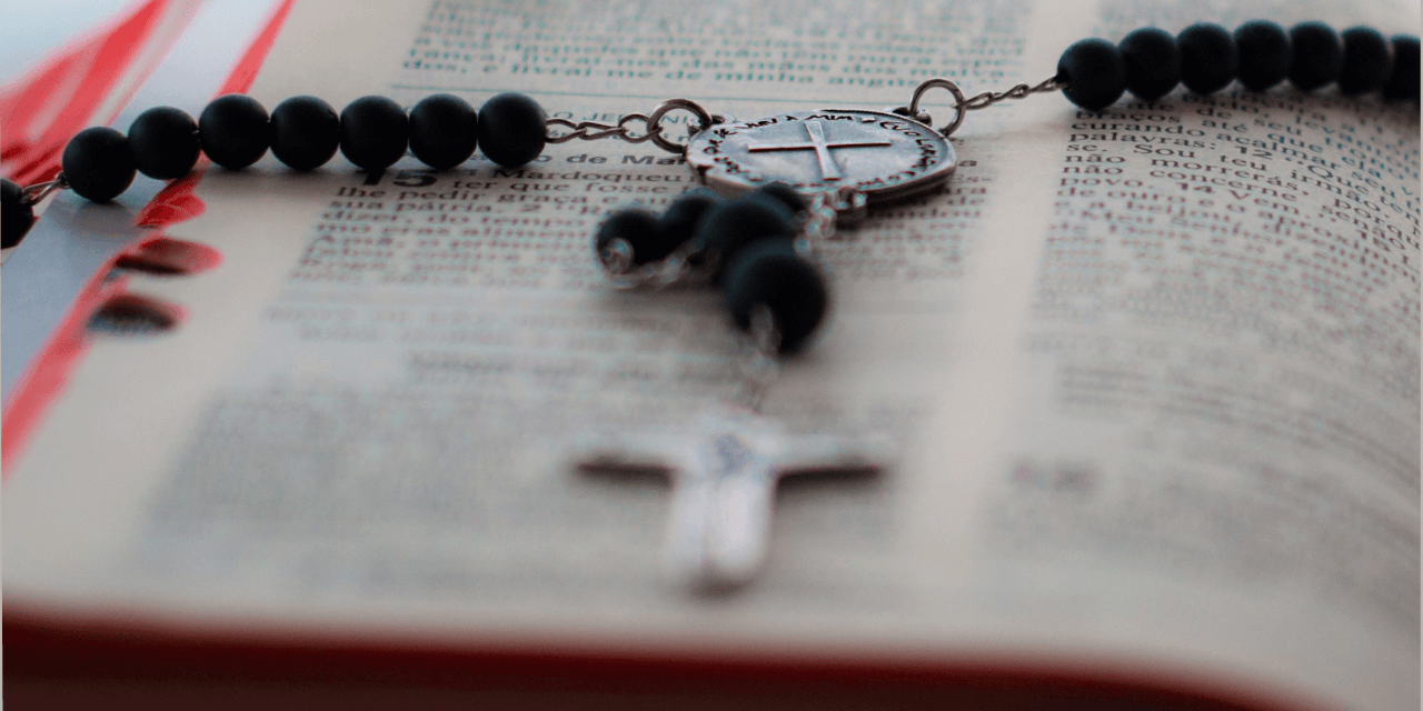 AMIGO FIEL: Mês da Sagrada Escritura
