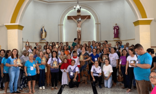 Encontro Diocesano com as coordenadoras e missionárias da campanha da Mãe e Rainha três vezes admirável de Schoenstatt aconteceu em Hidrolina