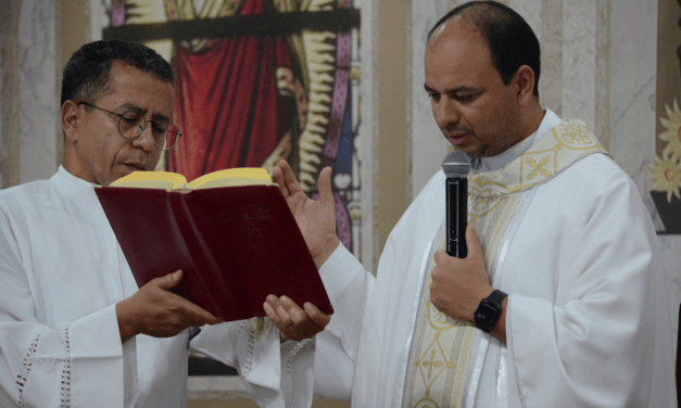 Quarto dia da Semana da Santidade com Santa Missa