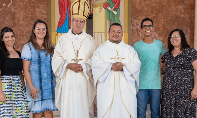 Comunidade Coração Fiel em missão no Encontro diocesano da Pascom
