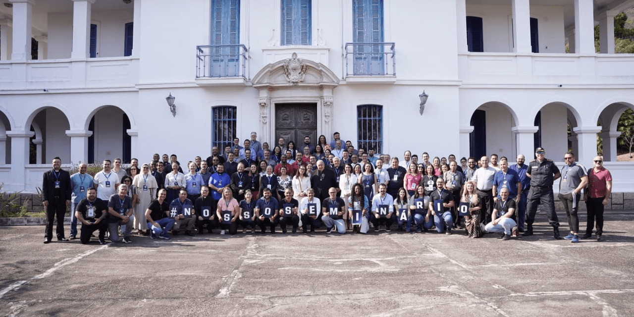 Pe. Eguimar Matias representa a Diocese de Uruaçu no 11º Seminário de Comunicação Social