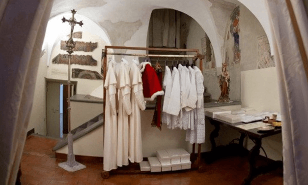 A “Sala das Lágrimas”, onde o cardeal se torna Papa