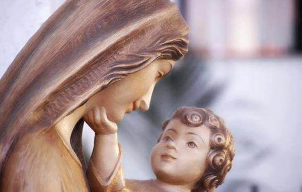 Maria… Nos ensina a ser misericórdia