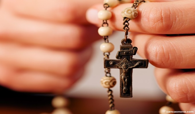 Como Surgiu a oração do Santo Rosário