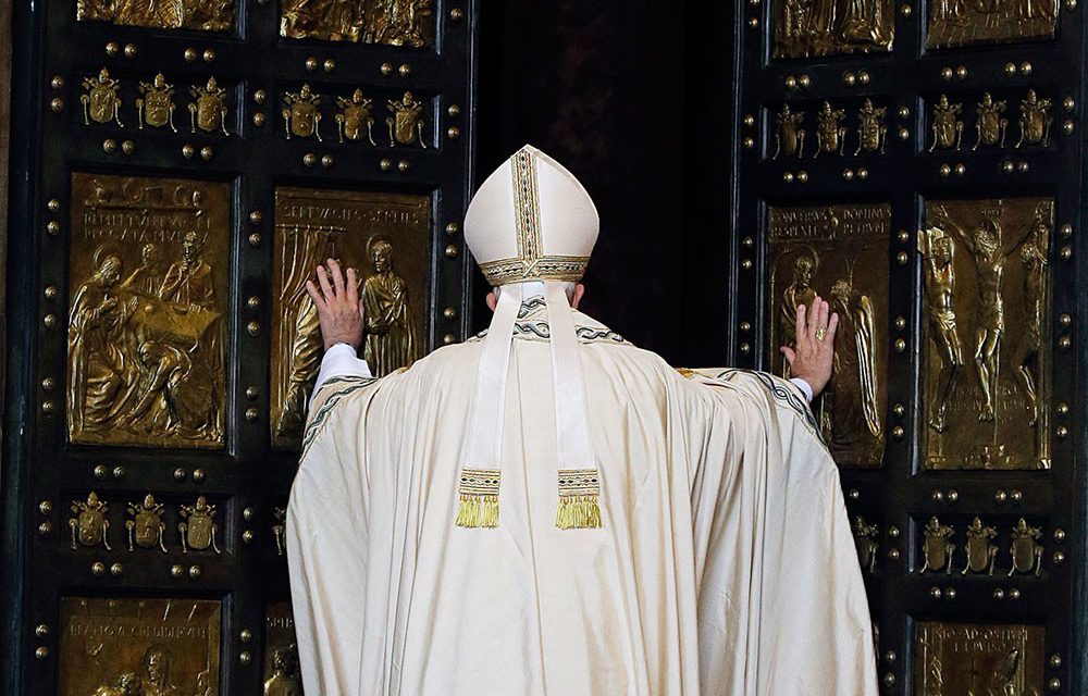 À medida que caminhamos, o Senhor nos abrirá portas!