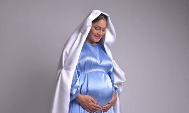 Maria Mãe da Família Coração Fiel