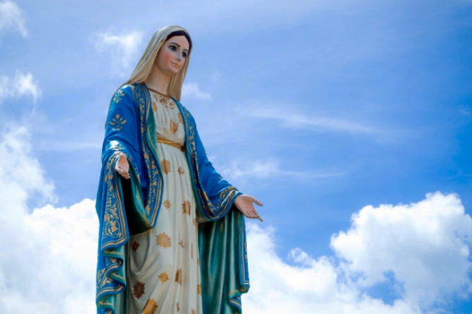 Sobre o olhar materno da Mãe da Providência