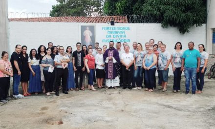 Encontro das Novas Comunidades é realizado na sede da Diocese de Uruaçu