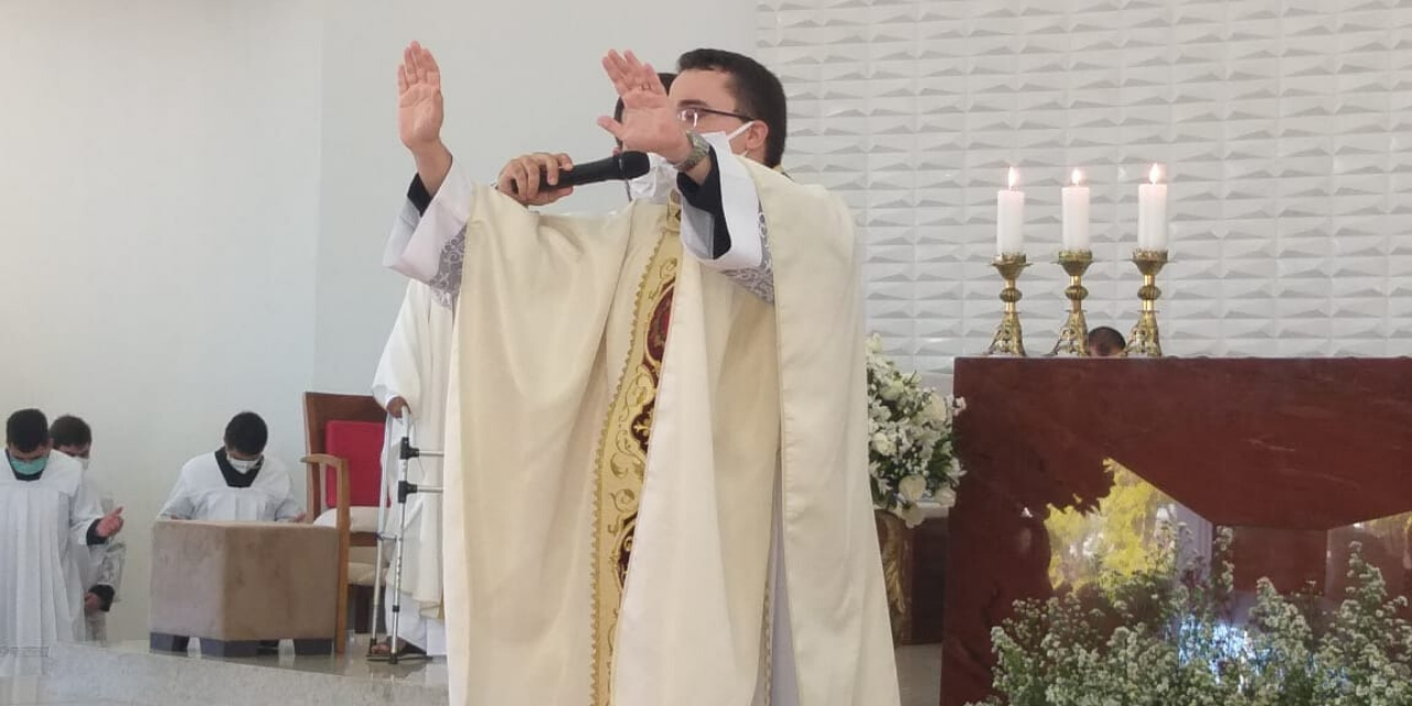 Bem vindo Padre Ricardo Henrique