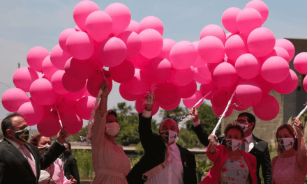 Campanha Outubro Rosa incentiva detecção precoce do câncer de mama