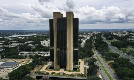 Previsão do mercado financeiro para crescimento do PIB sobe para 5,05%