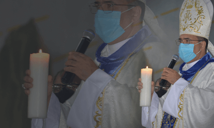 Um Simples gesto, uma Vela, uma Romaria, um ano de espera