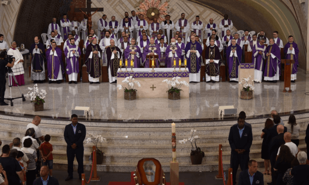 Adeus ao Monsenhor Jonas: Dom Wladimir preside missa de exéquias