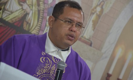 Missa da Misericórdia com Pe Wolney