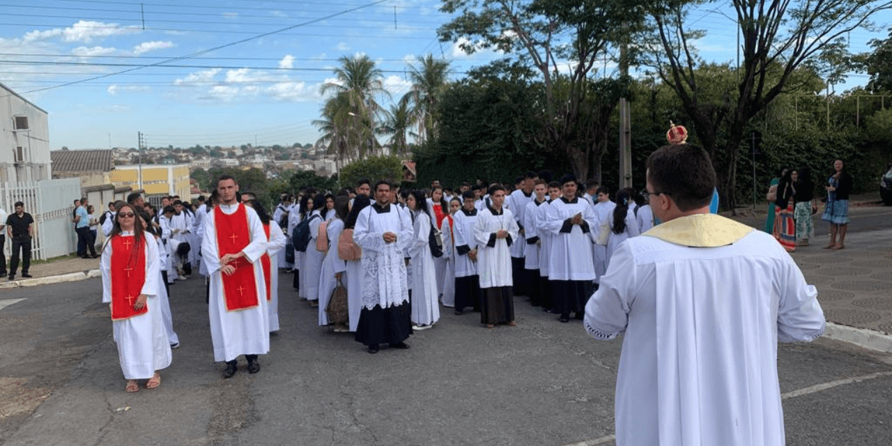 Encontro Diocesano de Acólitos e Cerimoniários