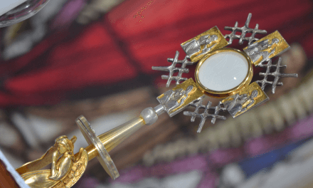 Coração de Jesus e Nossa Senhora, modelos de santidade