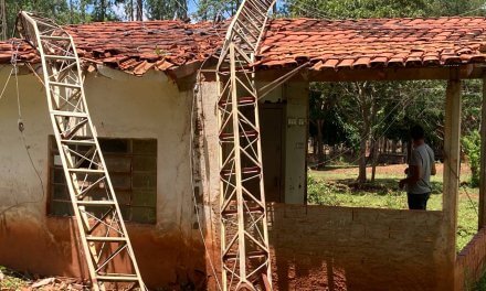 Queda da Torre de Transmissão – Rádio Coração Fiel